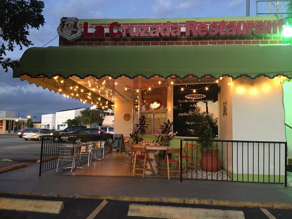 Mexican restaurant with counter service and seating.